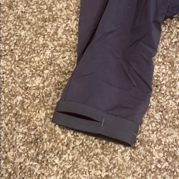 Lightweight adidas quarter zip - Picture 4 of 4